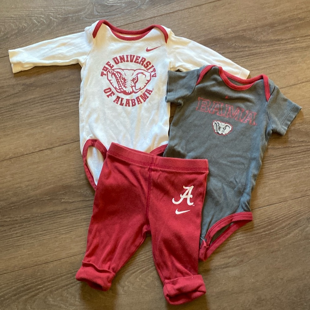 Nike Alabama Crimson Tide onesie Set 3-6 Months 100% Cotton